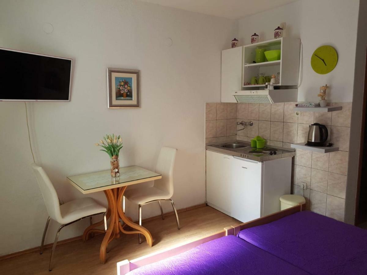 Apartment Ante Kastela Exterior photo